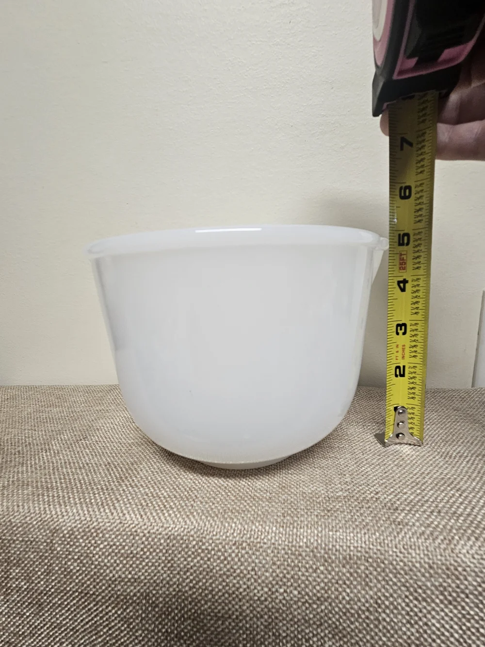 1950's Sunbeam Mixing Bowl with Pour Spout‎